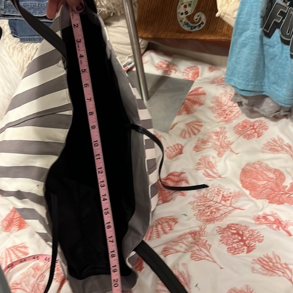 Deleting!!! Victorias Secret Tote - Picture 9 of 9